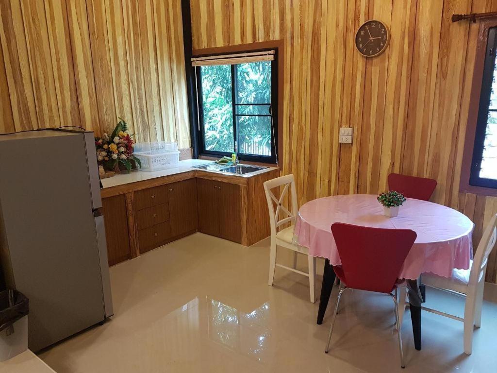 Dusit Talai Resort Mu Si Exterior foto